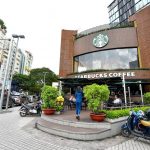 Chuỗi Starbucks đã tạm đóng cửa toàn bộ chi nhánh tại Hà Nội và một số chi nhánh tại TP.HCM.