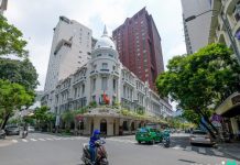 Điểm tin 48h: Khách sạn ế ẩm chưa từng có do dịch Covid-19